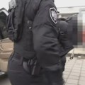 Policija ih zatekla u donjem vešu, pa bacila na pod: Pogledajte kako su uhapšeni pedofili u međunarodnoj akciji policije u…