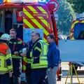 (Foto) Ima mrtvih u požaru u bolnici! Užasne scene iz Nemačke: Vatra buknula u sobi pacijenta, zapalio se i krov, vatrogasci…