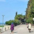 Čuvena plaža na Jadranu zatvorena nakon izlivanja goriva