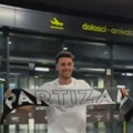 VIDEO Partizan "skinuo" Pajolu i Stivensa odmah na aerodromu: Pogledajte scene po sletanju u Beograd