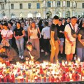 Škole i dvorišta kao poprišta
