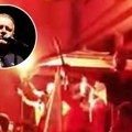 Tompsonovi fanovi blokirali ulice Zagreba Pale se baklje pred koncert i odjekuju ustaške pesme