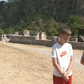Svetoarhangelska škola u Prizrenu okuplja decu iz cele Srbije: Uz druženje i duhovnost uče kaligrafiju i istoriju