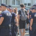 Policija privodila građane ispred VIŠER-a