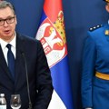 Vučić: Više od 47.000 ljudi na paradi, a 237 blokadera se odazvalo pozivu studenata