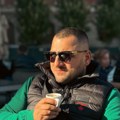 Pevač 20 godina živi od jedne pesme: Snimio hit kada je imao 16 godina, sada zahvaljujući tome hrani petoro dece