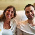 Alon Ohel u majčinom zagrljaju: Hvala narodu Izraela