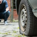 Stručnjaci otkrivaju trik za hitne situacije Zabijte ekser u gumu pre nego što krenete kod majstora