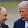 Ušakov: Tramp predložio Putinu da razmotri susret sa Zelenskim