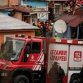 (Foto) Eksplozija gasa srušila dve zgrade u Istanbulu, jedna osoba poginula