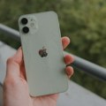 Zašto je popravka stakla na iPhone telefonima toliko skupa: Razlog je jedan detalj