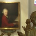 Salcburg preplavljen zlatnim Mocartima: 320 figurica slavnog kompozitora osvanulo širom grada, jednu možete kupiti za 100 evra…