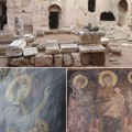 Neverovatni hrišćanski manastiri uklesani u strmim stenama Preko 3.000 pećinskih crkava nalazi se u Turskoj, veruje se da su…