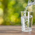 Прекомеран унос воде може бити штетан: Ево који су симптоми