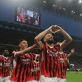 Milan predstavio novi dres i odigrao 3:3 sa "fenjerašem", Žiru strelac na oproštaju