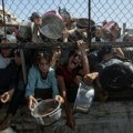 Izrael ponovo udario na humanitarnu zonu: 30 mrtvih