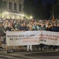 Protest u Kragujevcu: Građani i pristalice SNS-a licem u lice (FOTO)