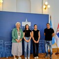 Tatjana Medved primila mlade DžUDISTKINjE Novi Sad ponosan na Aleksandru i Ninu Andrić