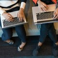 Procurilo stotine tisuća privatnih chatova s Groka