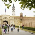 Upozorenje za turiste i Beograđane: Džeparoši na Kalemegdanu napadaju prolaznike, najviše pljački na stepenicama VIDEO