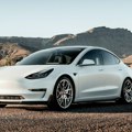 Tesla vraća najjeftiniji Model 3 u Evropu po ceni od 36.990 evra dok prodaja tone