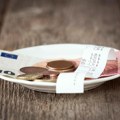 Švajcarci otkrili podli trik sa napojnicama: Evo kako da se zaštitite od nasrtljivih ugostitelja