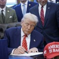 Tramp potpisao paket zakona, okončan prestanak rada vlade SAD
