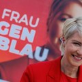 Manuela Švezig: „Žena protiv plavih“