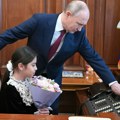Kada je video fotografiju devojčice kako plače, Putin je pozvao u Kremlj