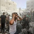 Izrael nastavlja s napadima na Gazu: Ekipe na terenu i lokalno stanovništvo traže ljude ispod ruševina