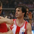 Osmeh koji vredi mnogo: Miloš Teodosić još uvek poseduje magiju u rukama! (video)