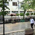 Kiša opet pljušti, ljudi strahuju! Nabujale reke poplavile grad u Srbiji, svi se mole da se scenario ne ponovi