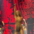 Gori zagrebačka arena! 15.000 ljudi peva u glas sa Teom Tairović! (foto+video)