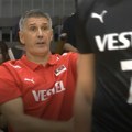 Kovač Turcima: Alo, „indijanci“… I want your jump, j***te!
