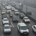 Putevi Srbije: Vozačima se savetuje oprezna vožnja zbog poledice, magle i odrona