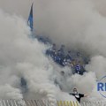 Troje uhapšeno posle haosa na meču Novi Pazar – Crvena zvezda: Pretučen muškarac, povređeni policajci (FOTO)