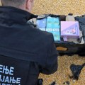 (Foto) Zaplena na granici u tovaru pšenice: Švercovali patike i elektronske cigarete u prikolici punoj žita