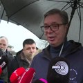 Vučić obišao radove na pruzi koja će povezati Beograd, aerodrom i Nacionalni stadion