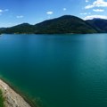 Kao nekad brigadiri menjaju Pazarsku plažu: Niču teren za odbojku i ribolovačka staza