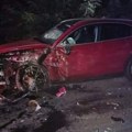 Ogromna tragedija izbegnuta za dlaku u stravičnom sudaru tri automobila pukom srećom nema nastradalih! Sumnja se da je jedan…