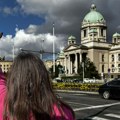 „Nikad nisam bila srećnija što čistim“: Uklanjaju se poslednji ostaci Ćacilenda, u Pionirskom parku deca ponovo na ljuljaškama…