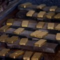 Misterioznih 120 zlatnih poluga pronađenih u švajcarskom vozu biće predato Crvenom krstu