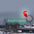 Ruski vojni avion pada kao strela! Prvi snimak letelice koja se srušila na granici sa Ukrajinom (video)