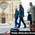 Cipele na ulicama Sarajeva kao simbol koraka ubijenih u opsadi grada