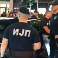 Haos u Nišu: Vozio suprotnim smerom kroz centar grada, građani ga opkolili i držali sve dok nije stigla policija (video)