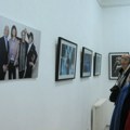 Sinatra je iznad svih: U Kraljevu otvorena izložba čuvenog rok fotogrfa Brajana Rašića (foto)