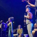 Bend „Barcelona Gipsy Balkan Orchestra“ oduševio publiku u Sremskoj Mitrovici