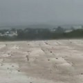 Nebo se otvorilo nad manastirom u srcu Srbije, grad sve uništio, samo je imanje jednog sveštenika ostalo netaknuto! (video)