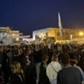BLOG UŽIVO Studentski protest u Sremskoj Mitrovici: Veteran uhapšen, pa pušten, građani blokirali put