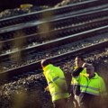 Španija: kranovi podižu vagone posle tragičnog sudara